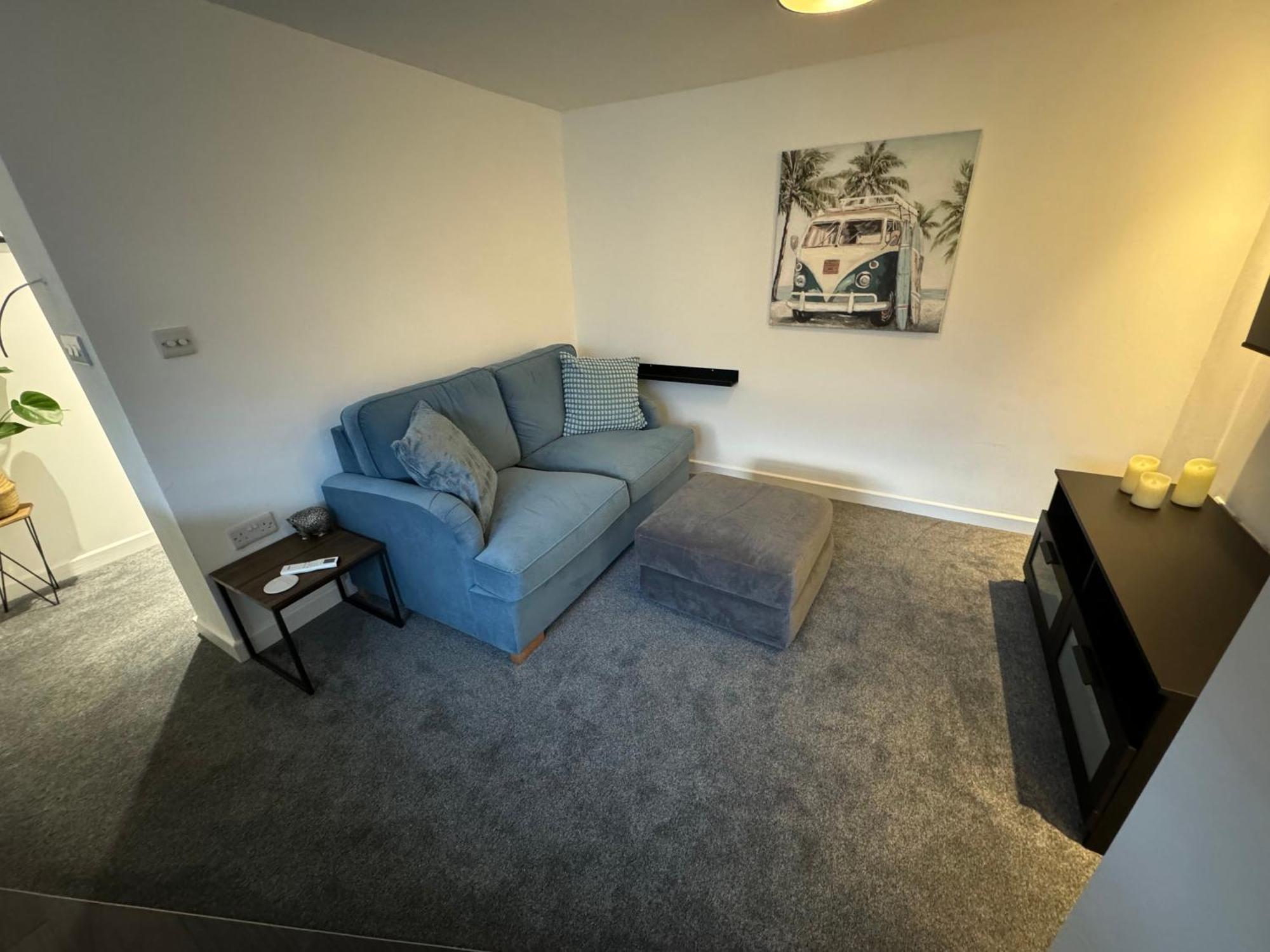 Modern 1 Bed Apartment With Car Parking Bitton ภายนอก รูปภาพ